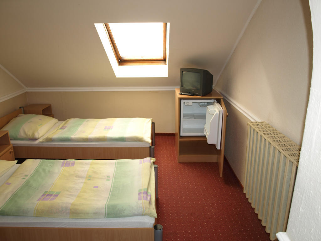 Fonix Panzio Pápa Room photo